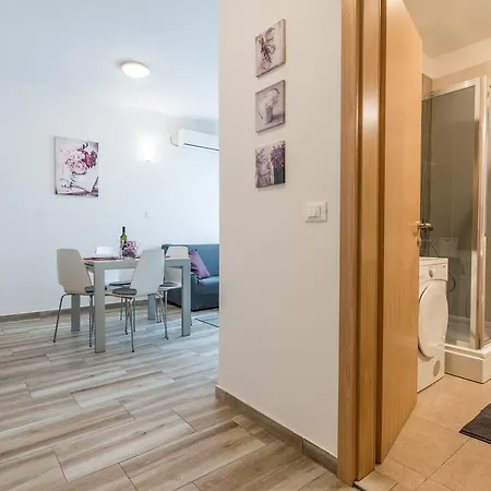 Melita Center * זאדאר